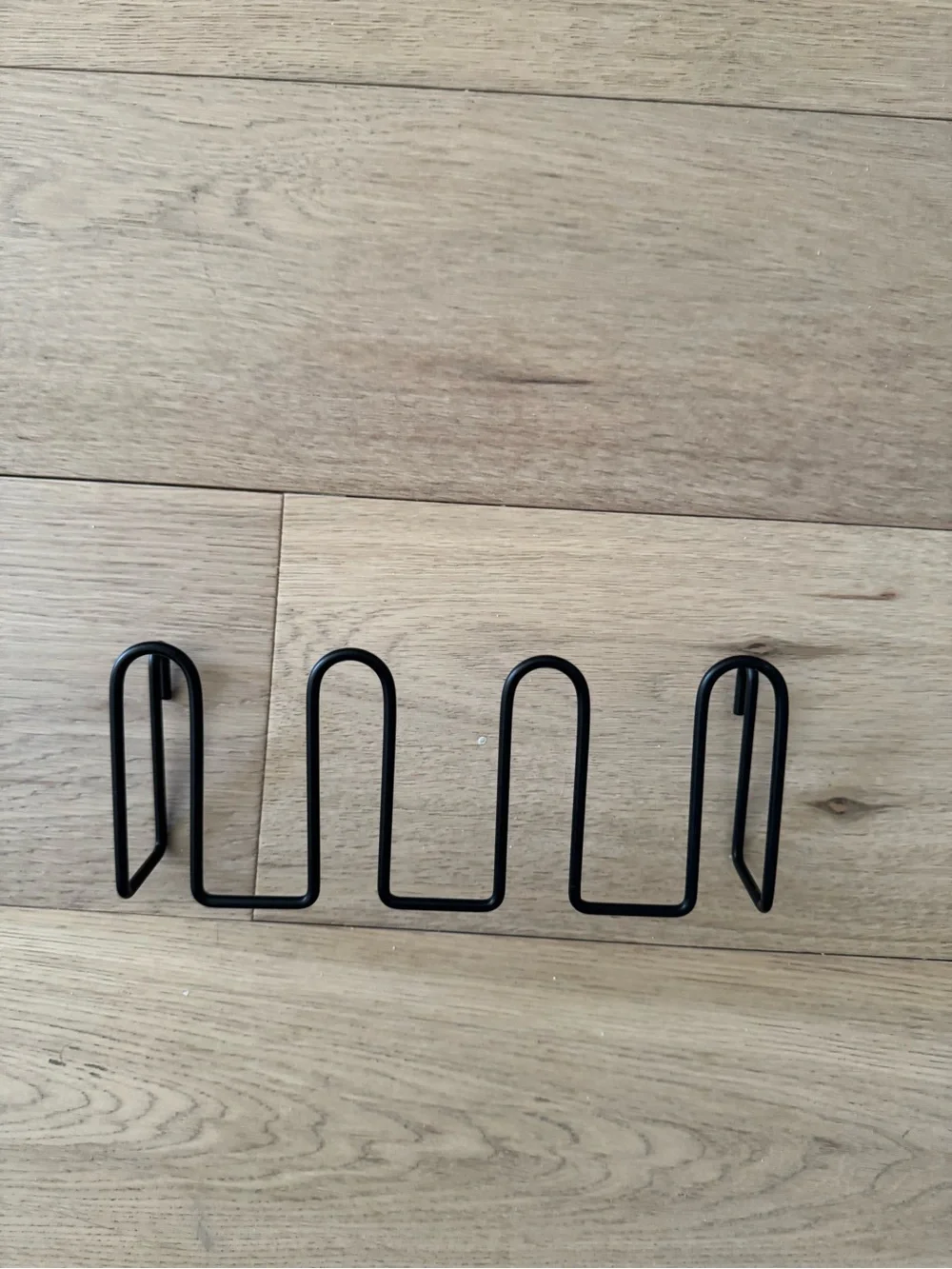 Black Metal Wall Hook Rack/ Over the door hanger